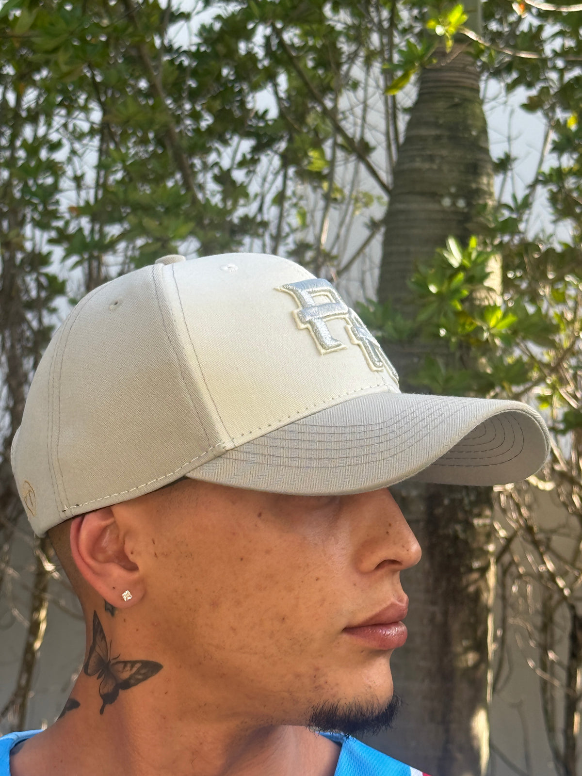 Puerto Rico PR Off-White Curved Brim Hat – Silver Embroidered Adjustable Cap