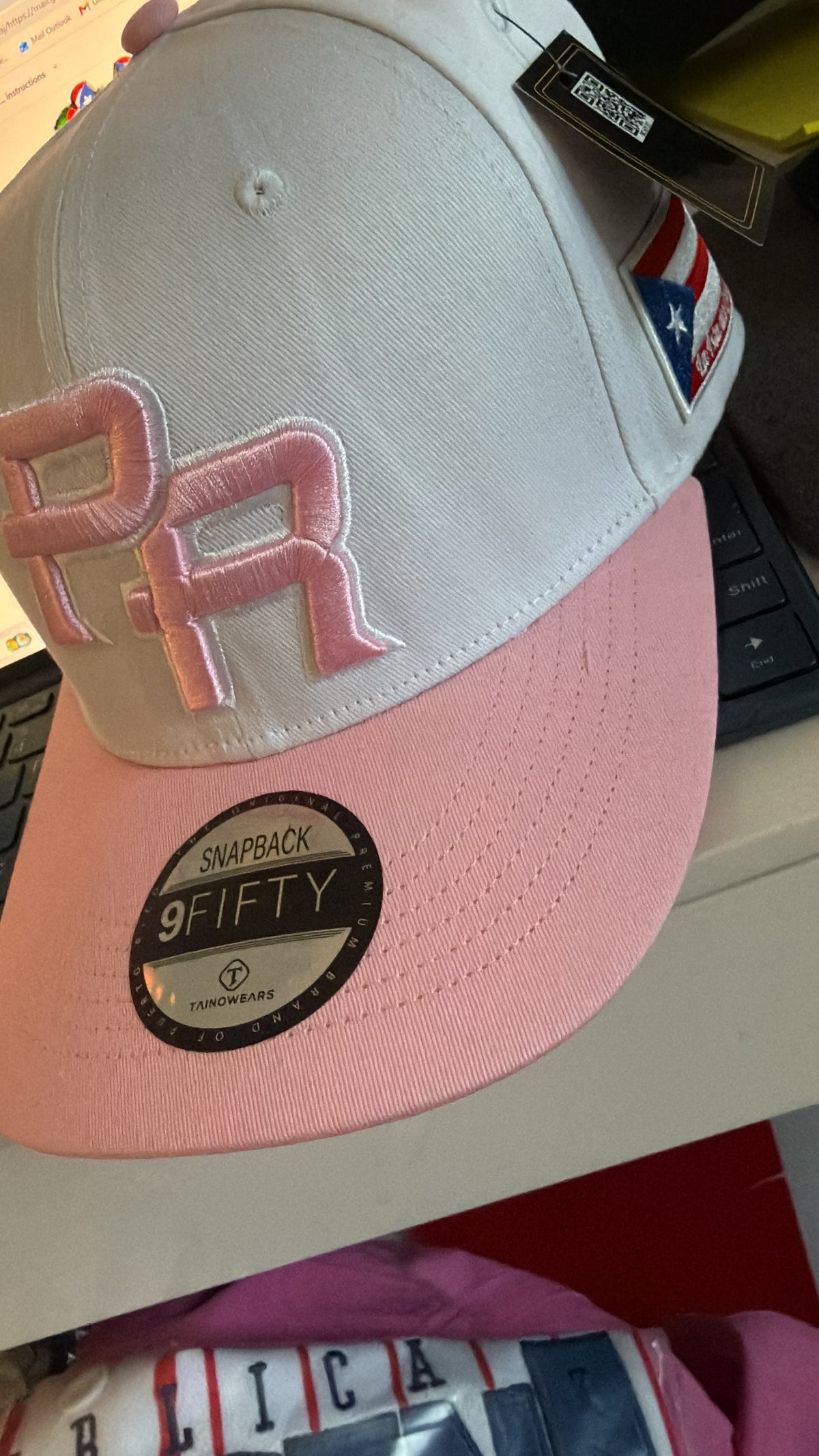Pink Isla PR White Pink Snapback Cap – Flag Embroidered Flat Brim Hat
