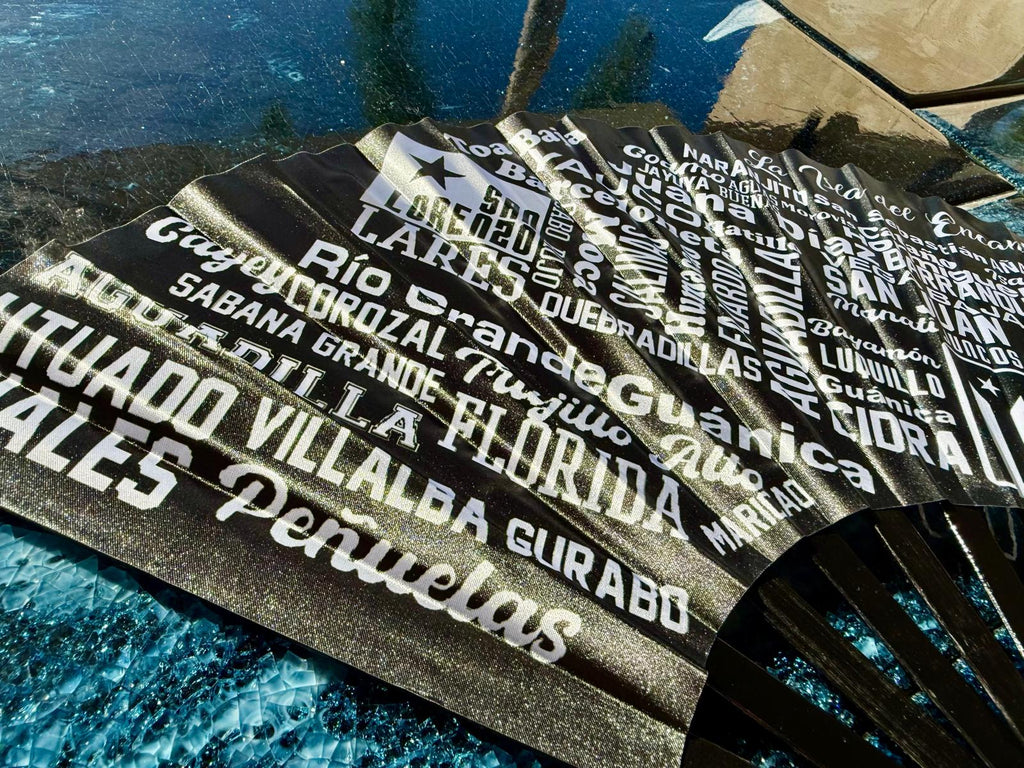 Puerto Rico 78 Pueblos Folding Fan – Large Bamboo Rib Clack Fan