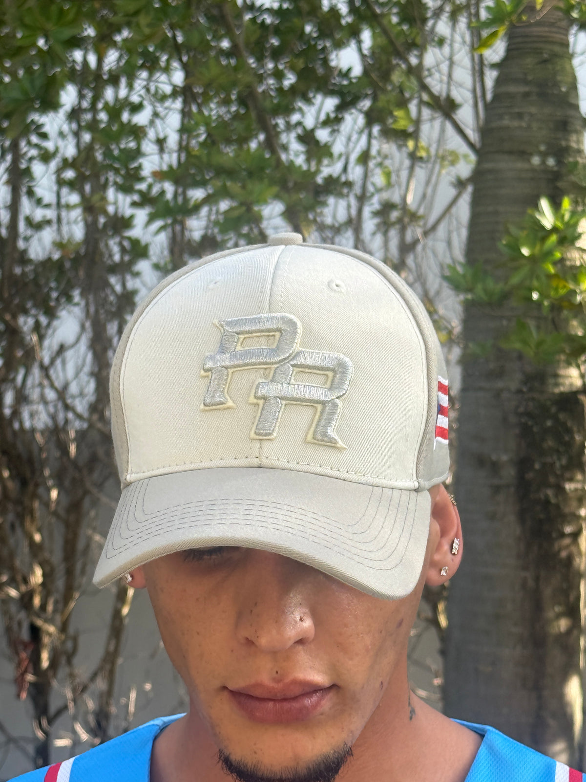 Puerto Rico PR Off-White Curved Brim Hat – Silver Embroidered Adjustable Cap