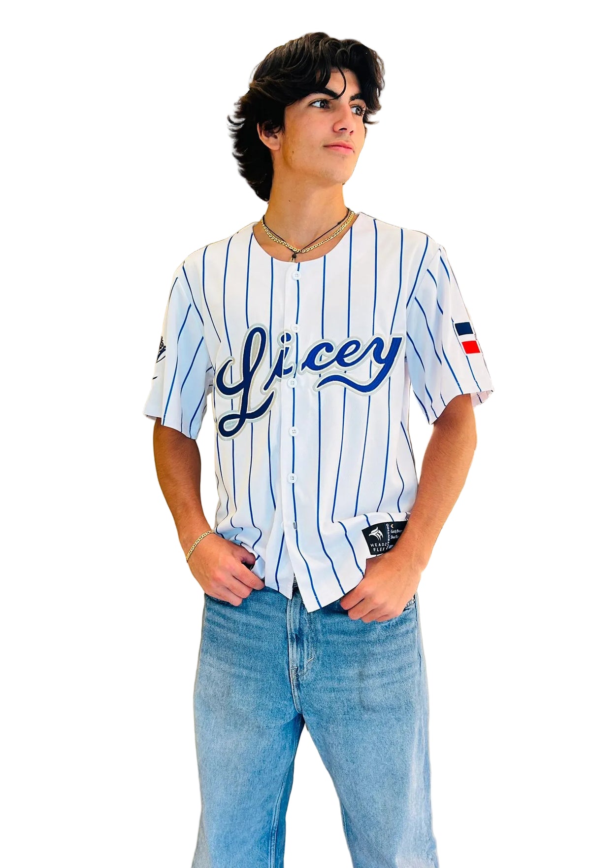 Person wearing a sports jersey with 'Licey' branding in an indoor setting.