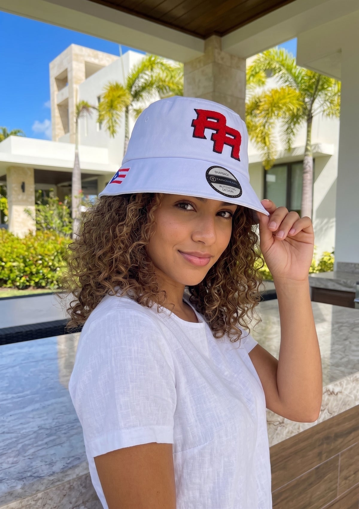 Puerto Rico White Bucket Hat | PR Chenille Cotton Hat