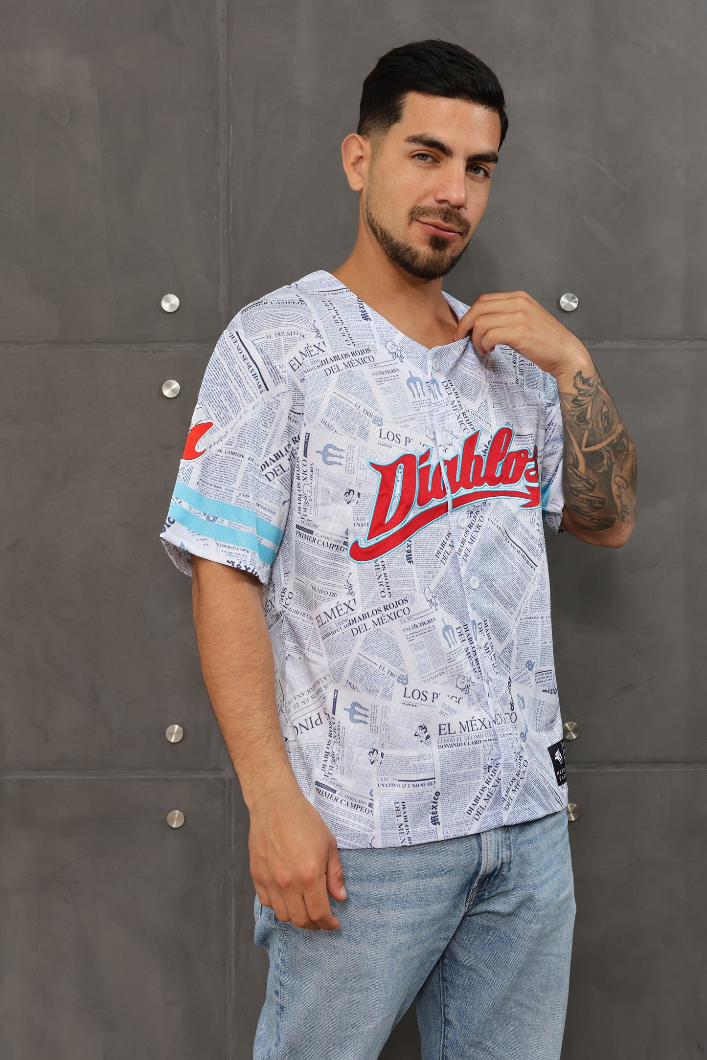 Headzflex Diablos Rojos del México Fan Jersey: Premium Design, Newspaper Print