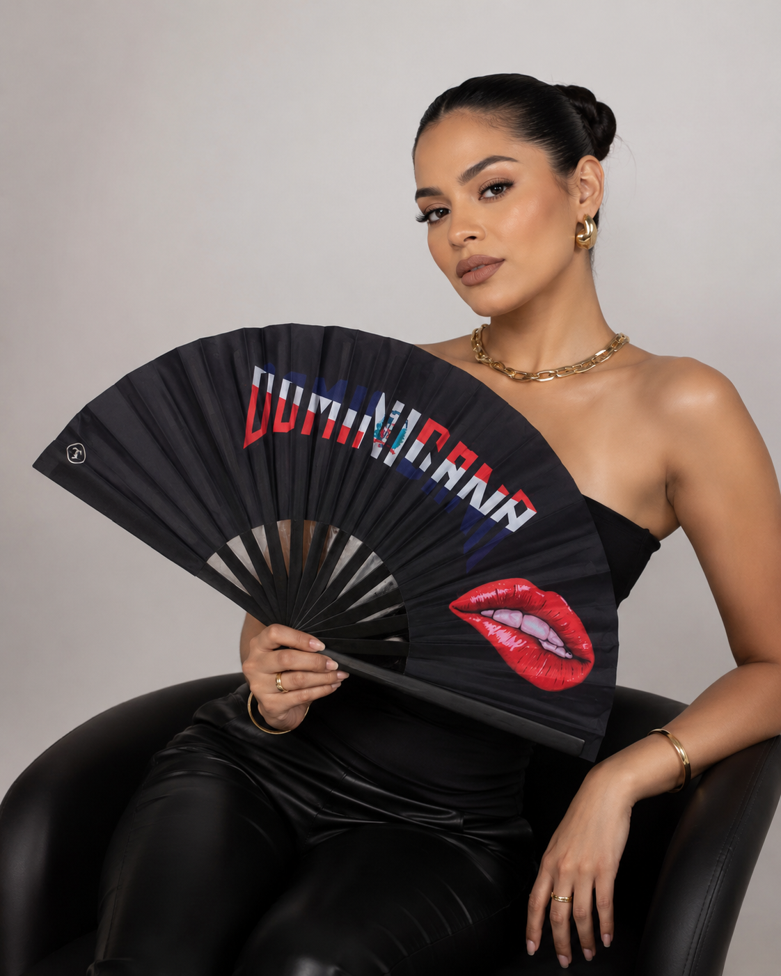 Dominican Republic Juicy Folding Fan – Black Bamboo Clack Fan