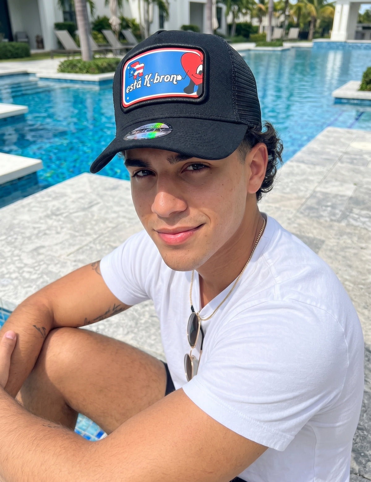 Puerto Rico Trucker Hat – Black Mesh Cap with Bright TPU PR Plate | Tainowears®