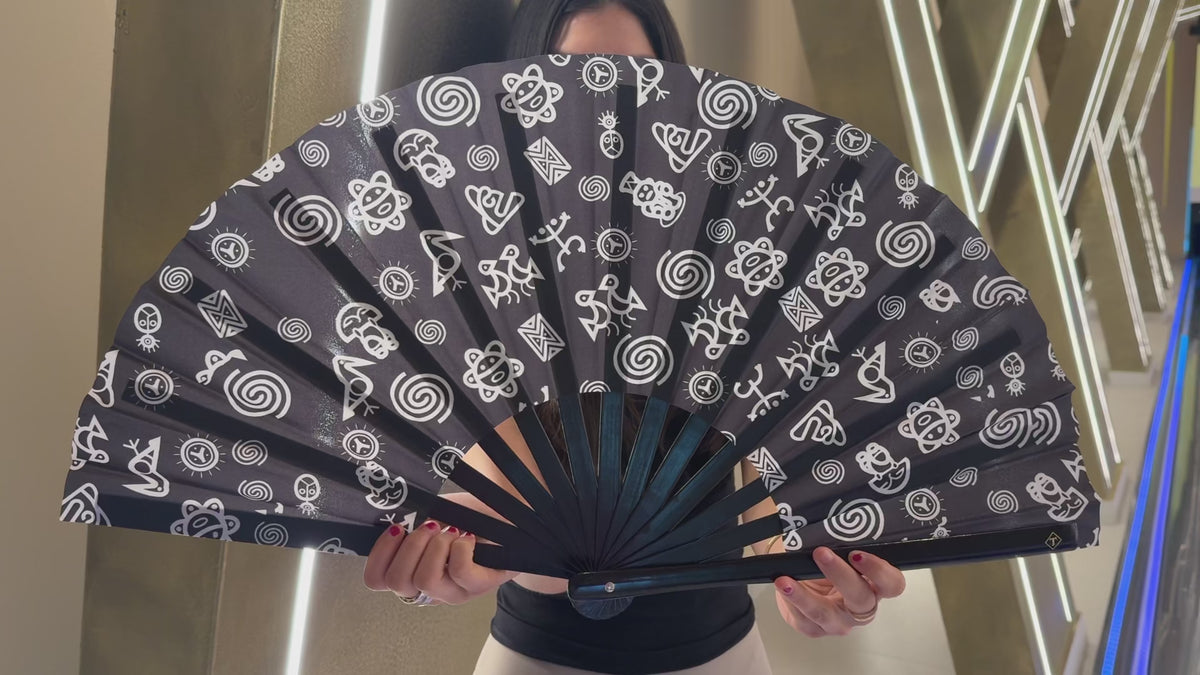 Puerto Rico Taino Symbols Large Folding Fan – Black White Bamboo Rib Clack Fan