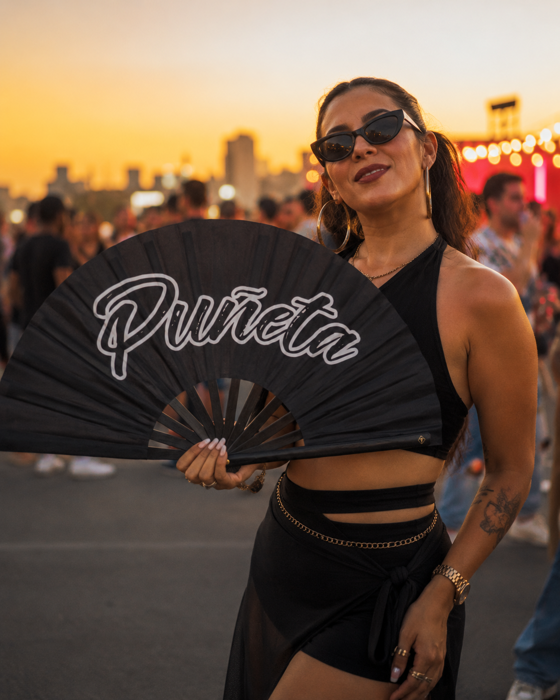 Puñeta Large Clack Fan – Black Bamboo Folding Festival Fan